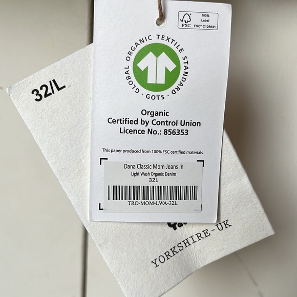 Lucy & Yak Pants & Jumpsuits Lucy Yak Dana Classic Mom Jeans In Light Wash Organic Denim